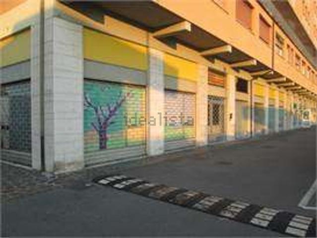 Locale Commerciale in vendita a Crocetta-San Lazzaro-Modena Est, Modena