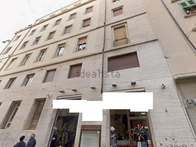 Locale Commerciale in vendita a Livorno, Toscana