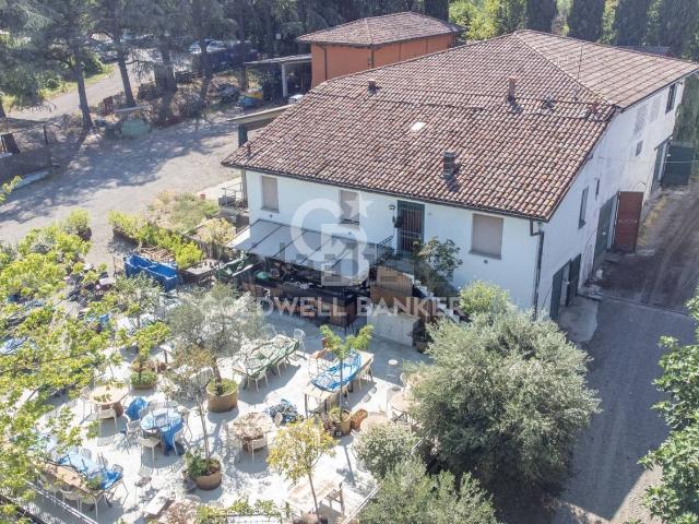 Locale Commerciale in vendita a Unione dei comuni Valli del Reno, Lavino e Samoggia, Zola Predosa