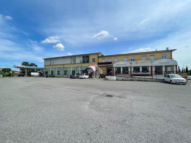 Locale Commerciale in vendita a Bedizzole, Lombardia