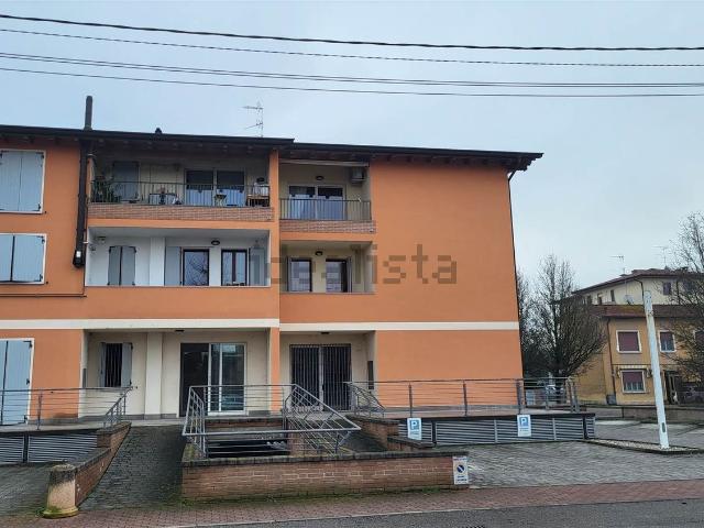 Locale Commerciale in vendita a Ponte Travetti, Bagnolo San Vito