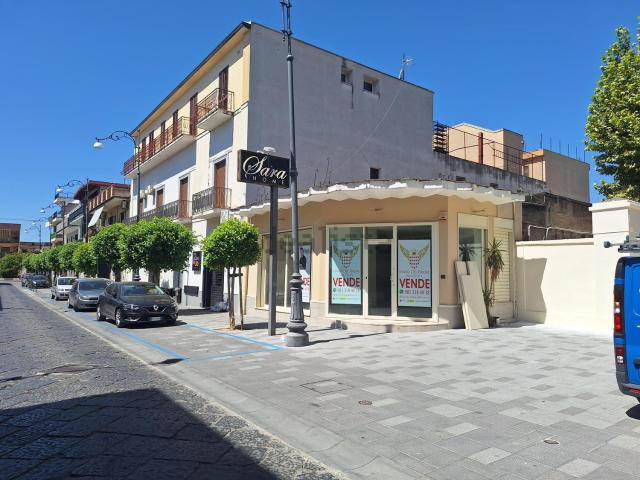 Locale Commerciale in vendita a Borgo San Matteo, Sarno