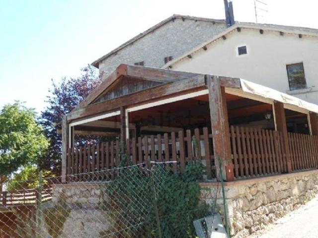 Locale Commerciale in vendita a Marche, Ascoli Piceno