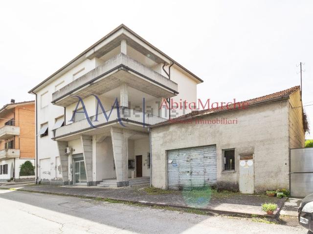 Locale Commerciale in vendita a Marche, Ascoli Piceno
