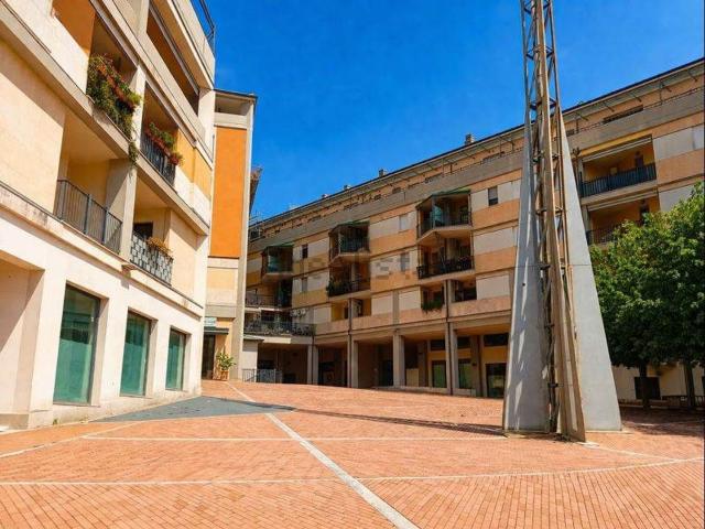 Locale Commerciale in vendita a Borgo Rivo, Terni