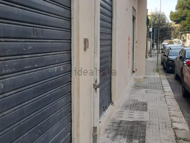 Locale Commerciale in vendita a Puglia, Lecce