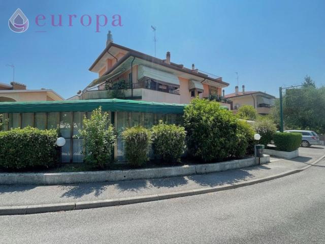 Locale Commerciale in vendita a Meduna di Livenza, Treviso
