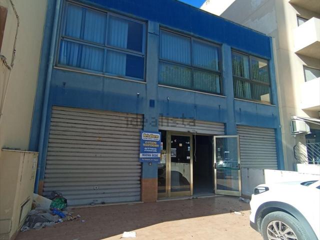 Locale Commerciale in vendita a Trapani, Sicilia