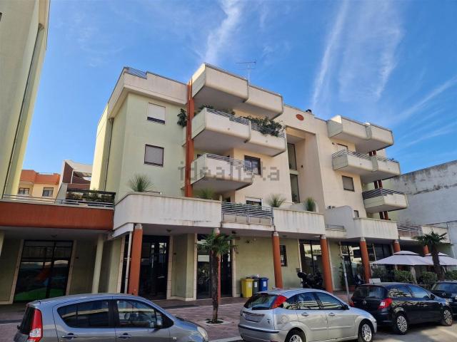 Locale Commerciale in vendita a Commenda, Puglia
