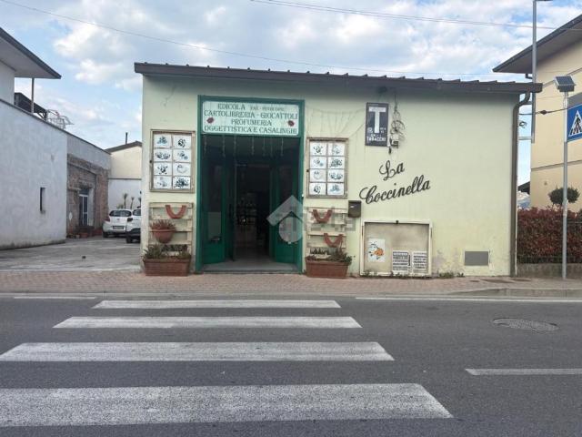 Locale Commerciale in vendita a Unione dei Comuni Circondario dell'Empolese Valdelsa, Lamporecchio