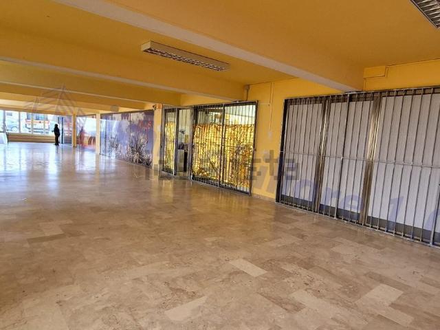 Locale Commerciale in vendita a Alcamo Marina, Alcamo