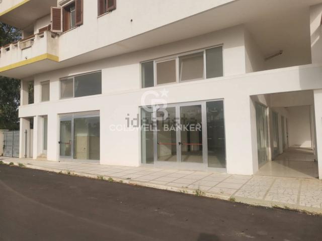 Locale Commerciale in vendita a Puglia, Lecce