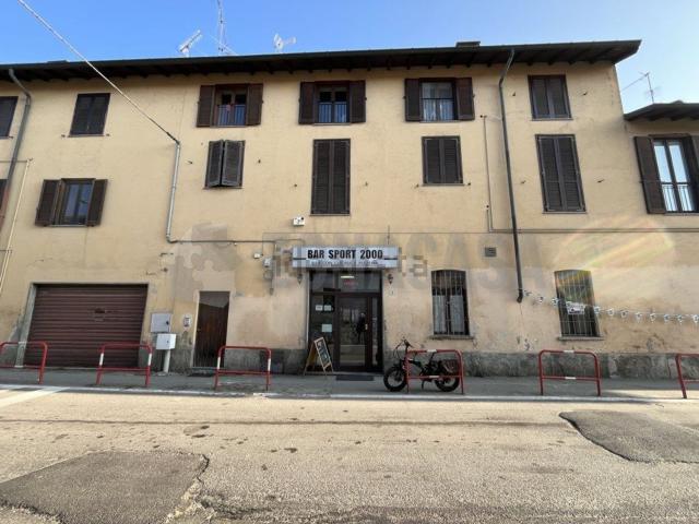 Locale Commerciale in vendita a Sesona, Vergiate