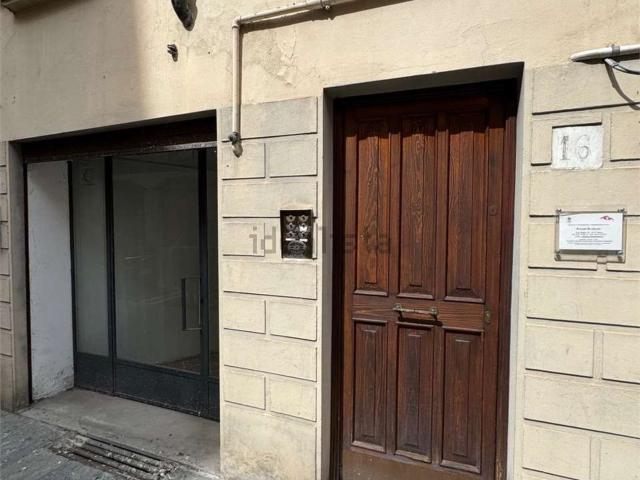 Locale Commerciale in vendita a Parma Centro, Sorbolo
