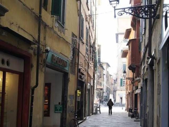 Locale Commerciale in vendita a San Concordio, Bagni Di Lucca Ponte