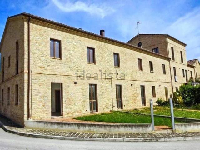 Locale Commerciale in vendita a Marche, Ancona