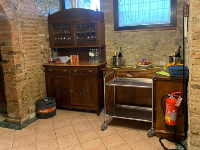 Locale Commerciale in vendita a Unione dei Comuni Circondario dell'Empolese Valdelsa, Montespertoli