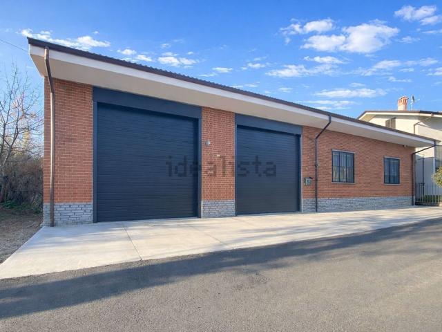 Locale Commerciale in vendita a Piemonte, Cuneo