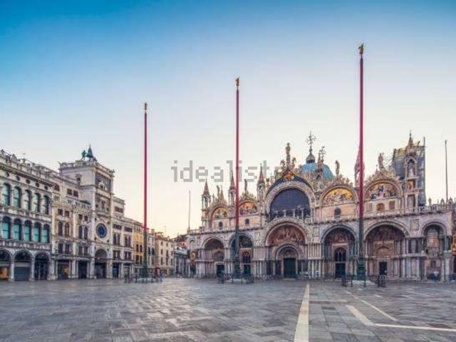 Locale Commerciale in vendita a Venezia