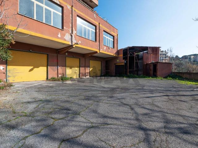 Locale Commerciale in vendita a Roma Capitale, Lazio