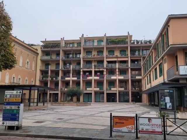 Locale Commerciale in vendita a Salsomaggiore Terme, Reggio Emilia