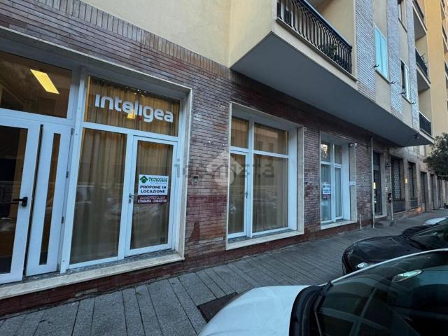 Locale Commerciale in vendita a Stampaxi/Stampace, Cagliari