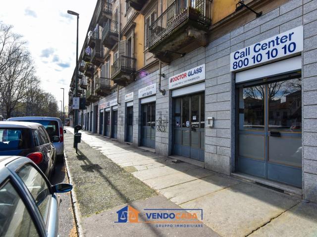 Locale Commerciale in vendita a Circoscrizione 7, Piemonte
