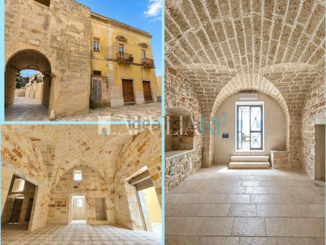 Locale Commerciale in vendita a Puglia, Lecce