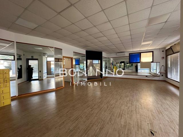 Locale Commerciale in vendita a San Marco, Camposampiero