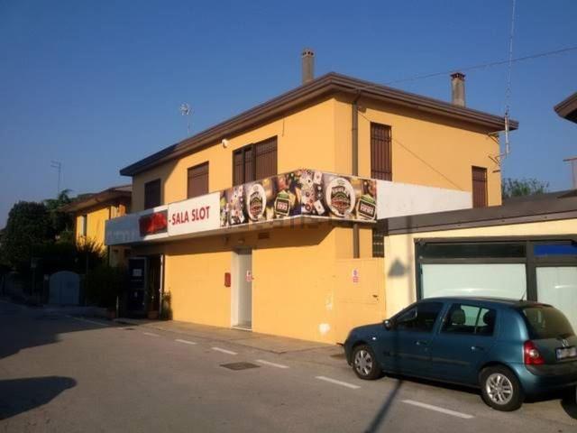 Locale Commerciale in vendita a Martellago, Veneto