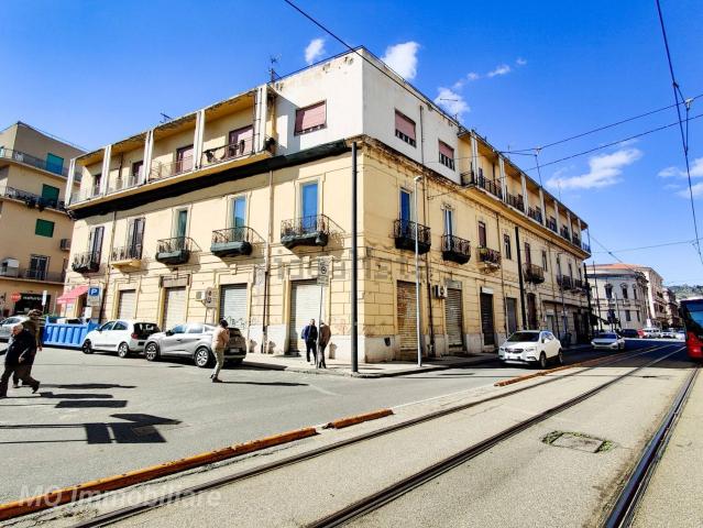 Locale Commerciale in vendita a IV Circoscrizione, Messina