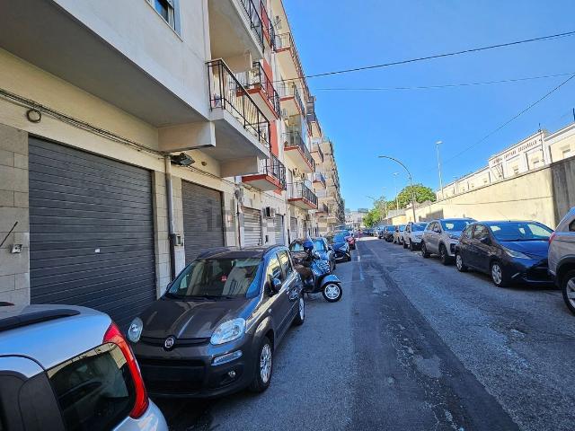 Locale Commerciale in vendita a IV Circoscrizione, Messina