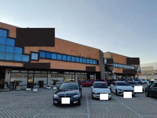 Locale Commerciale in vendita a Fonte, Pederobba