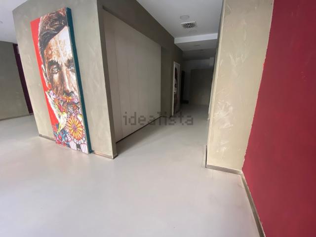 Locale Commerciale in vendita a Forcellini, Padova