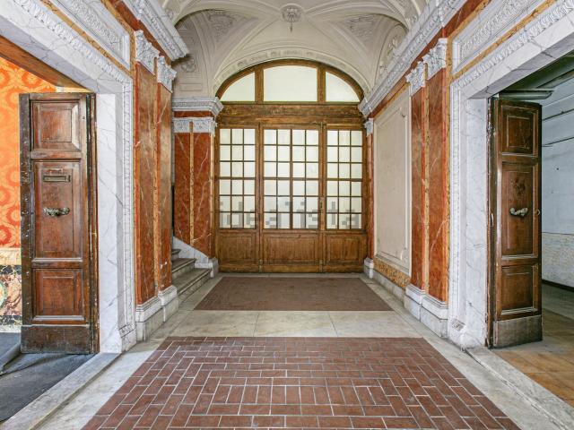 Locale Commerciale in vendita a Sant'Eustachio, Roma