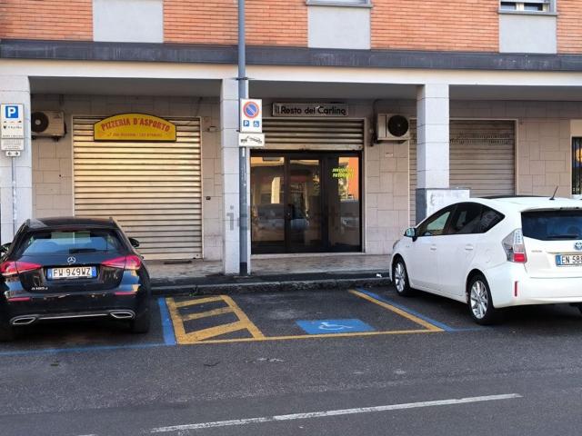 Locale Commerciale in vendita a Dozza, Bologna