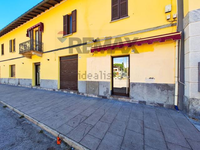 Locale Commerciale in vendita a Bergoro, Fagnano Olona