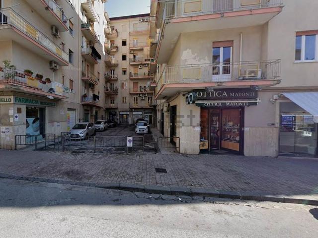 Locale Commerciale in vendita a Mercatello, Salerno