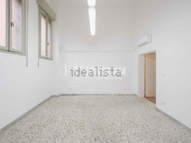 Locale Commerciale in vendita a Piumazzo, Castelfranco Emilia