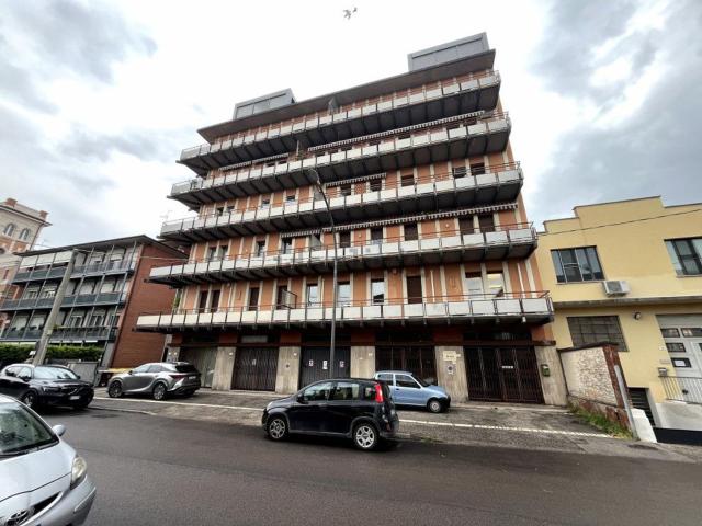 Locale Commerciale in vendita a Unione di Comuni della Romagna Forlivese, Quattro