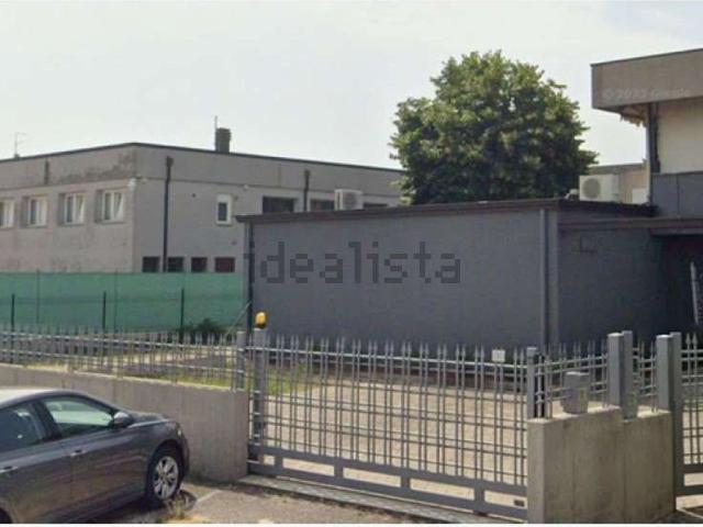 Locale Commerciale in vendita a Montegalda, Veneto
