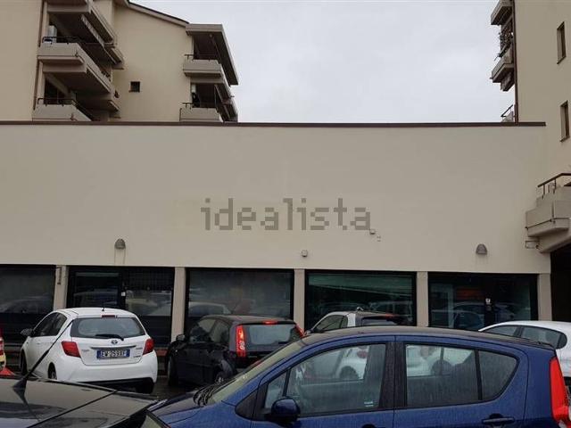 Locale Commerciale in vendita a Padule, Sesto Fiorentino