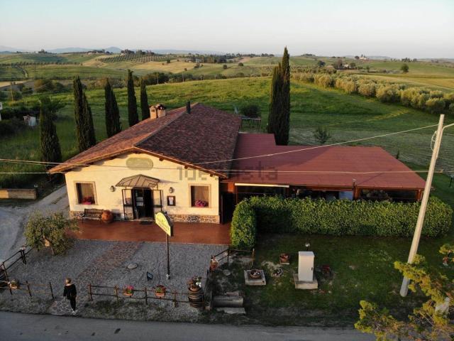 Locale Commerciale in vendita a Pomonte, Scansano