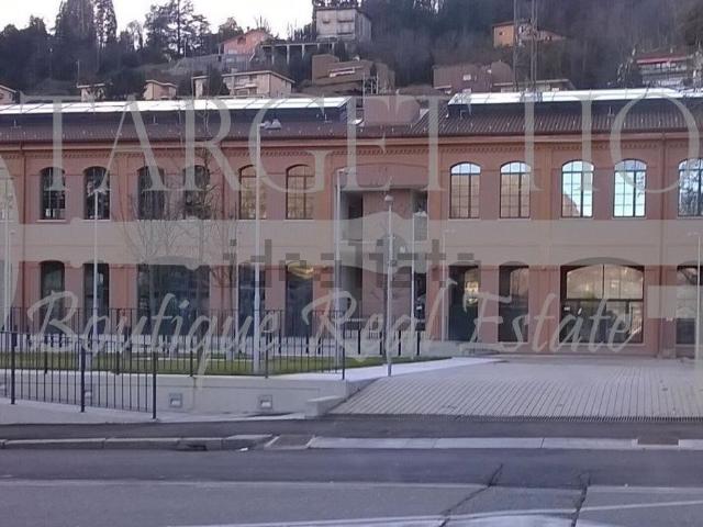 Locale Commerciale in vendita a Santa Marta, Como