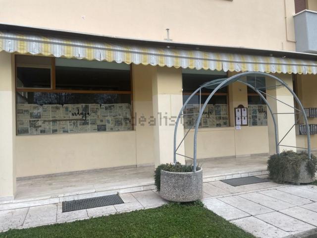 Locale Commerciale in vendita a Fonte, Asolo