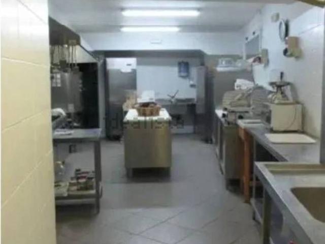 Locale Commerciale in vendita a Pescasseroli, Abruzzo