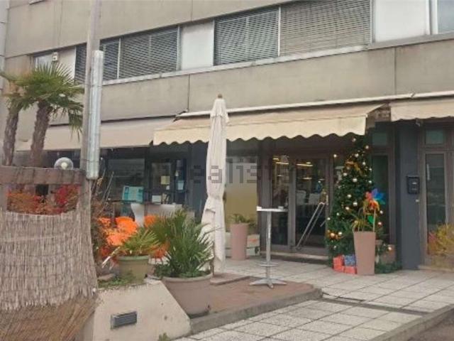 Locale Commerciale in vendita a Vicenza, Veneto
