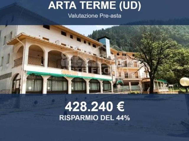 Locale Commerciale in vendita a Arta Terme, Friuli-Venezia Giulia