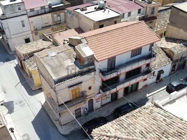 Locale Commerciale in vendita a Santa Croce Camerina, Sicilia
