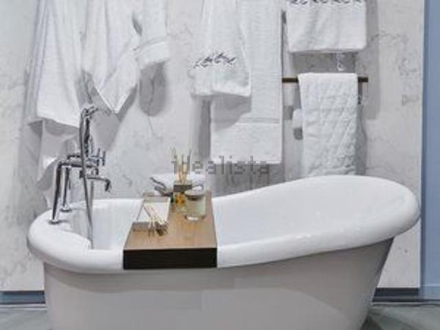 Locale Commerciale in vendita a San Pasquale, Bari